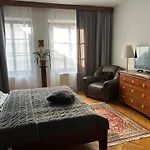 Appartement Dlouha 93 *