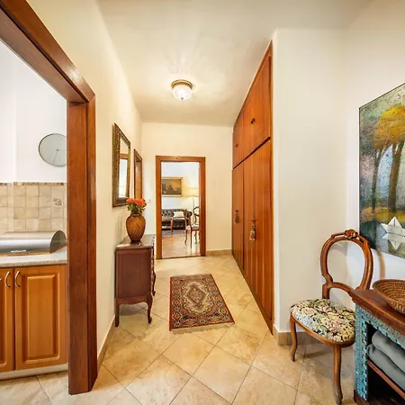 Apartment Dlouha 93